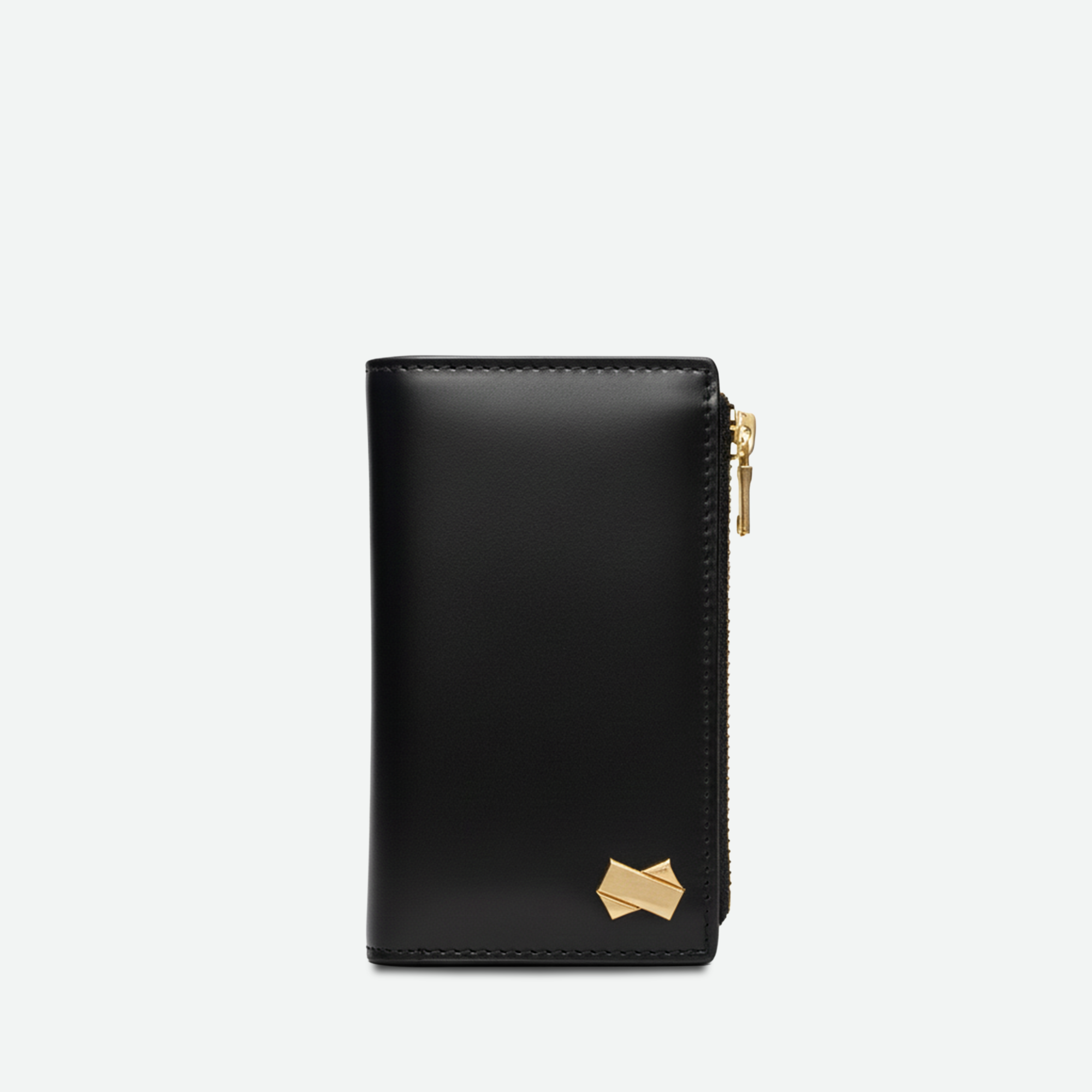 Forfra billede af sort læder pung og kortholder til kvinder med guldfarvet lynlås 2 fløjet kortholder pung