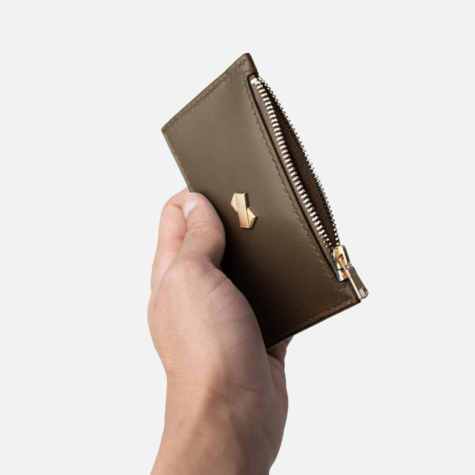 run læder kortholder pung fra Faubret holdt i hånden